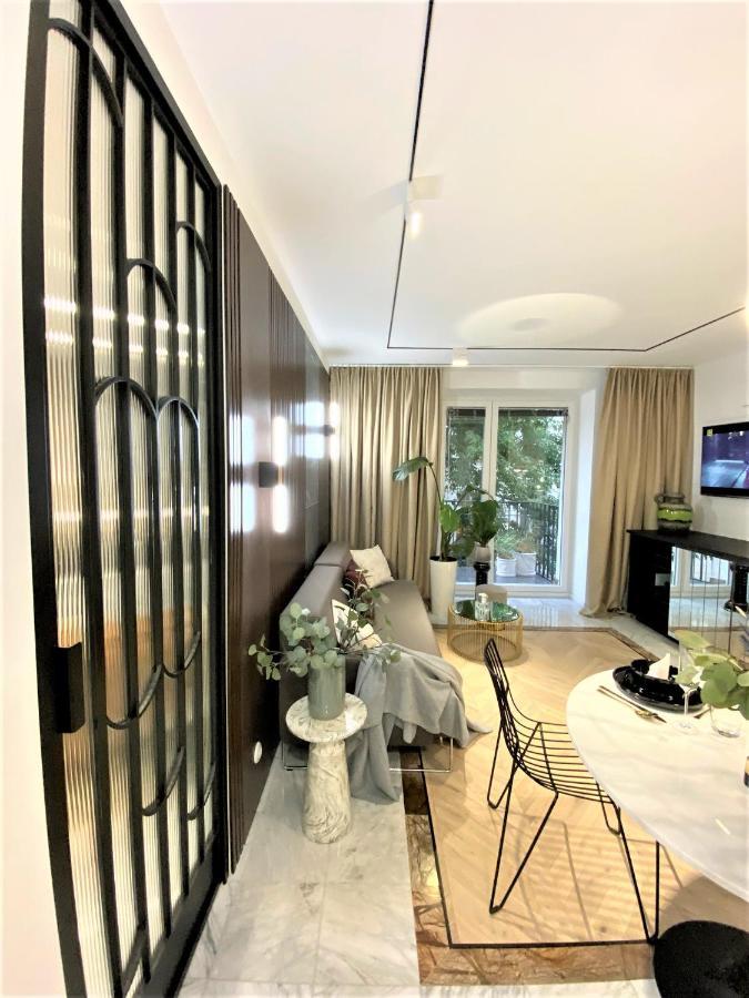 Design+Luxus Apartment Im Zentrum! +Netflix Warsaw Luaran gambar